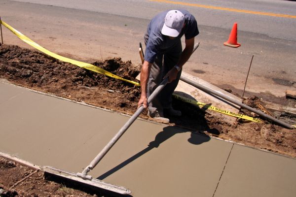 Cost of Sidewalk Building in Odessa